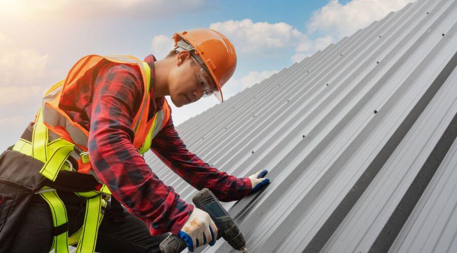 Professional New roof installation in Kansas City, KS